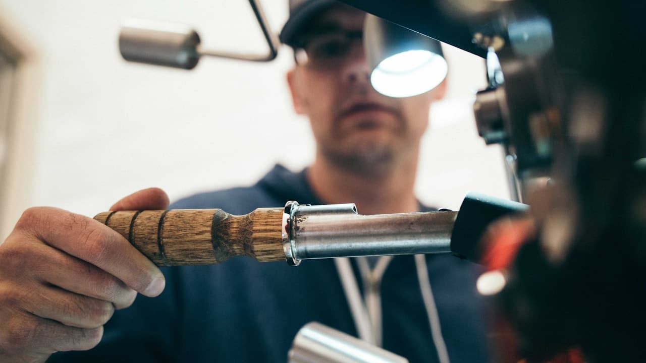 Придорожная заправка у федеральной трассы